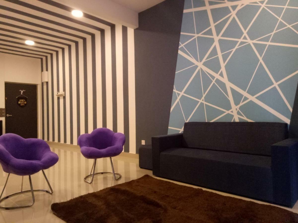 Icolor Home & Stay Ch5 Tanah Rata Exterior photo