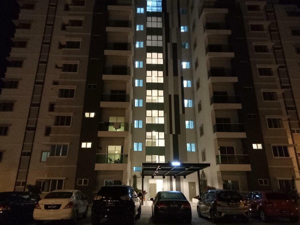 Icolor Home & Stay Ch5 Tanah Rata Exterior photo