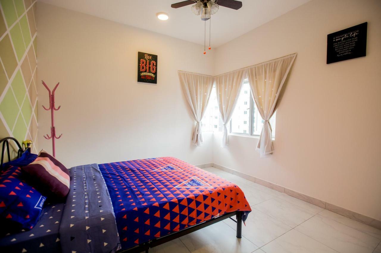 Icolor Home & Stay Ch5 Tanah Rata Exterior photo